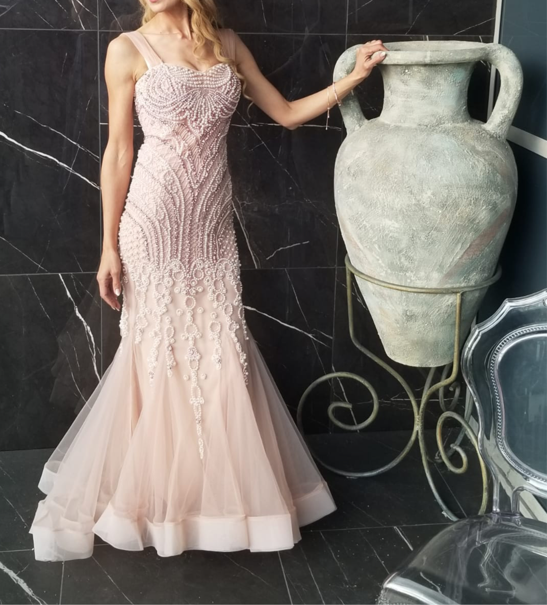 Queen of Pearls (PRE LOVED)